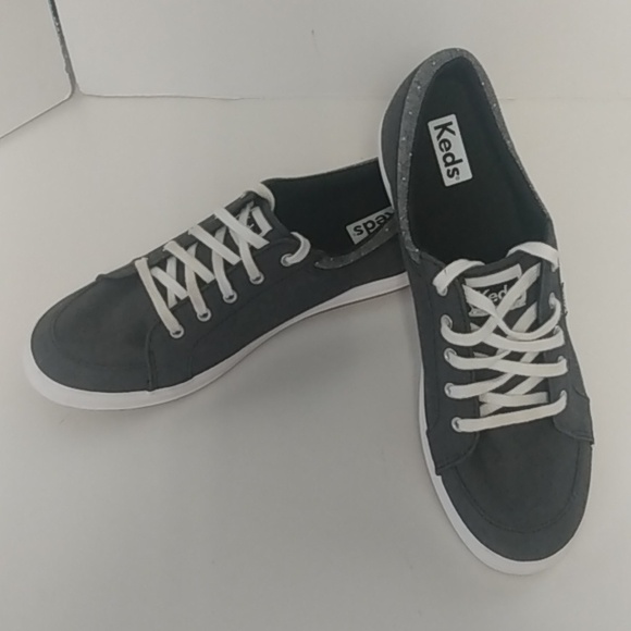 Brand KEDS Women's Size 8.5 Gray With White Trim Shoes - Picture 1 of 11